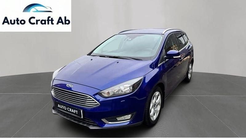 Blå Begagnad 2016 Ford Focus Titanium Kombi | 84 900 kr (Marknadspris) - Bild 1/3
