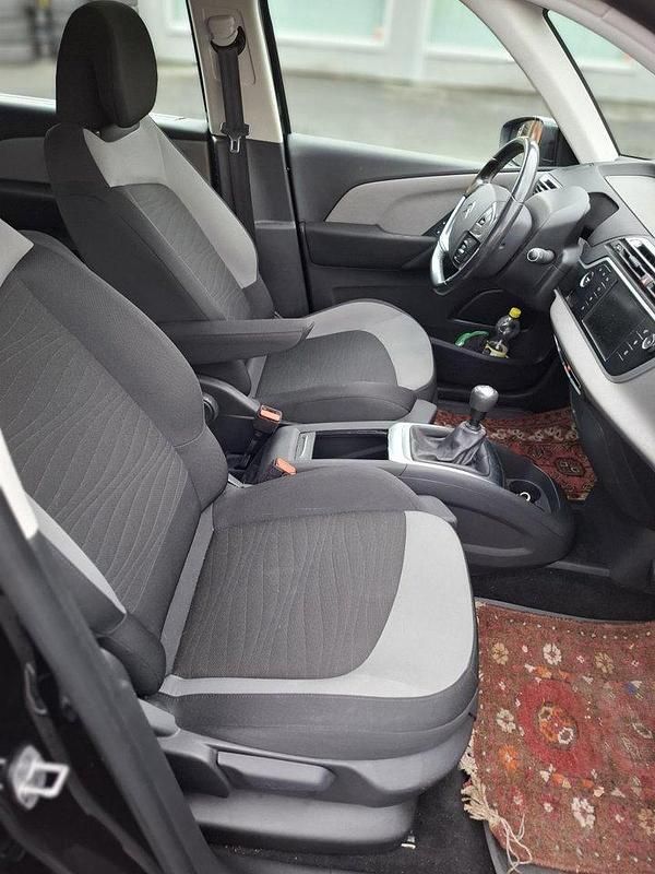 Begagnad Citroën C4 Picasso 116 HK (85 kW) 2013 Minibuss