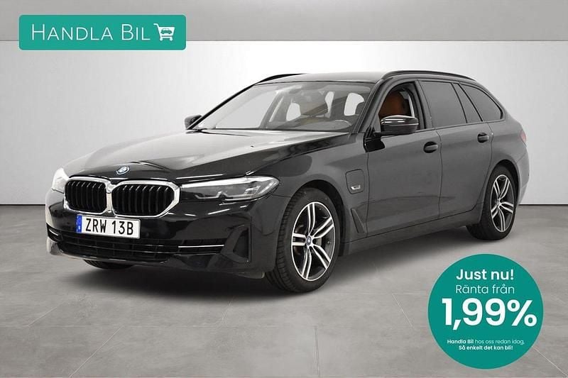 Svart Begagnad 2022 BMW 530e Kombi | 319 900 kr (Superpris) - Bild 1/3