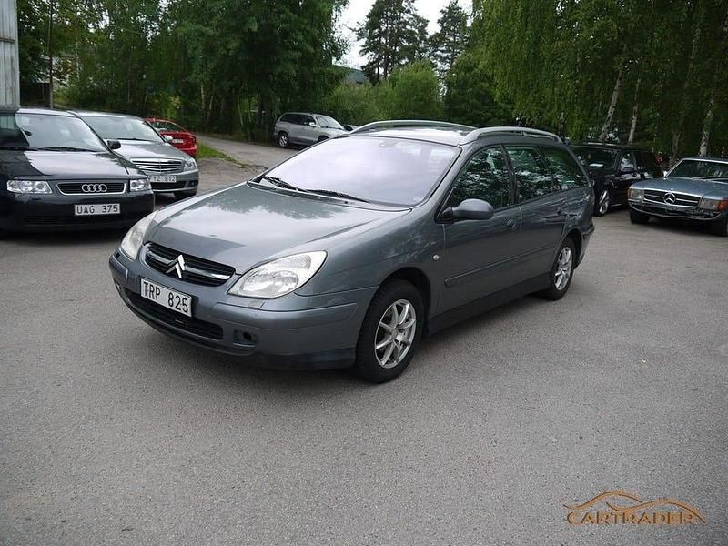 Mörkgrå (grå) Begagnad 2003 Citroën C5 Kombi | 15 000 kr (Marknadspris) - Bild 1/4