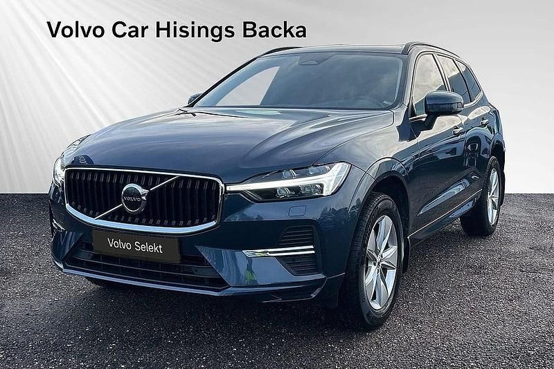 Mörkblå Begagnad 2022 Volvo XC60 Momentum SUV | 364 900 kr (Superpris) - Bild 1/2