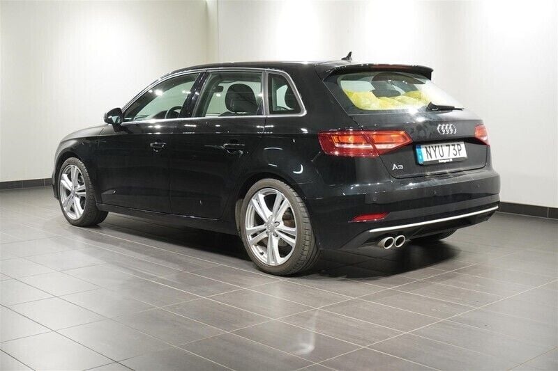 Begagnad Audi A3 Sportback Sport 2020 Okänd Halvkombi