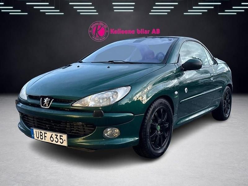 Begagnad Peugeot 206 CC Roland Garros 109 HK (80 kW) 2003 Grön Cab