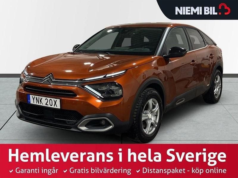Orange Begagnad 2021 Citroën C4 PureTech Halvkombi | 174 900 kr (Marknadspris) - Bild 1/3