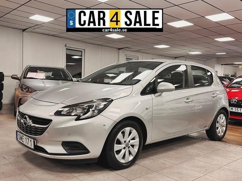 Grå Begagnad 2015 Opel Corsa Enjoy Halvkombi | 79 900 kr (Marknadspris) - Bild 1/4