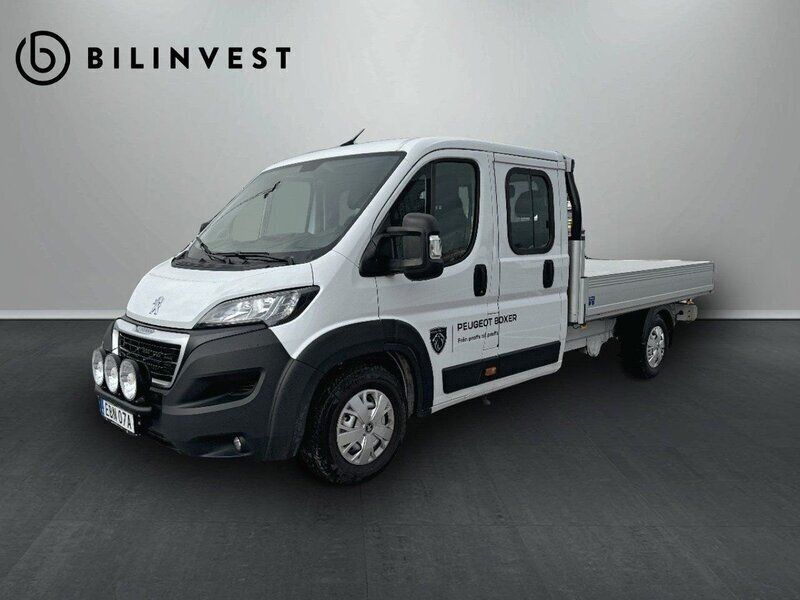 Vit Begagnad 2023 Peugeot Boxer S Van | 537 375 kr - Bild 1/4