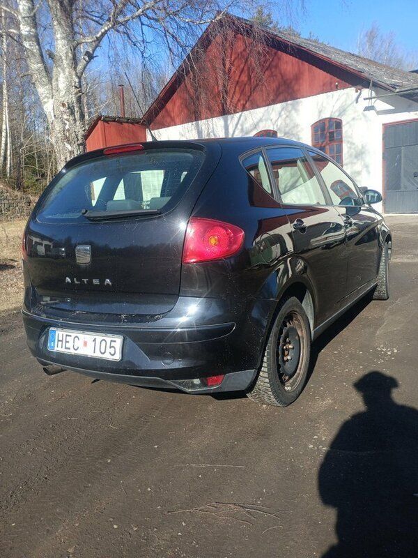 Svart Begagnad 2007 Seat Altea Minibuss | 21 995 kr - Bild 1/4