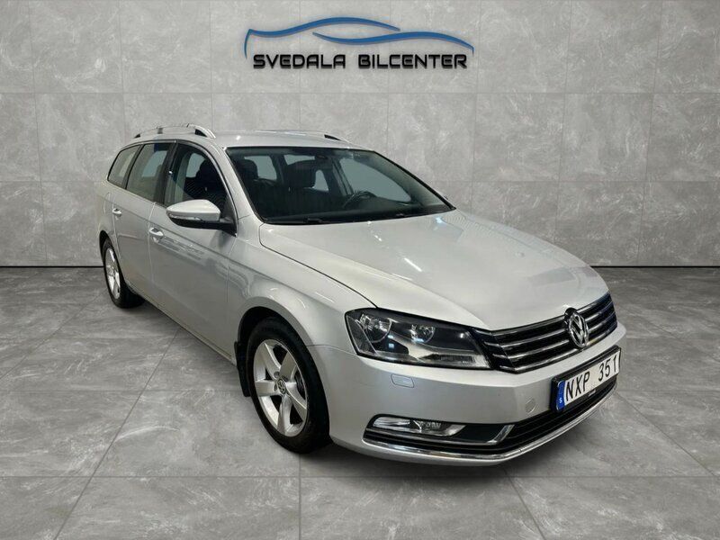 Silver Begagnad 2013 VW Passat Kombi | 69 500 kr (Marknadspris) - Bild 1/4