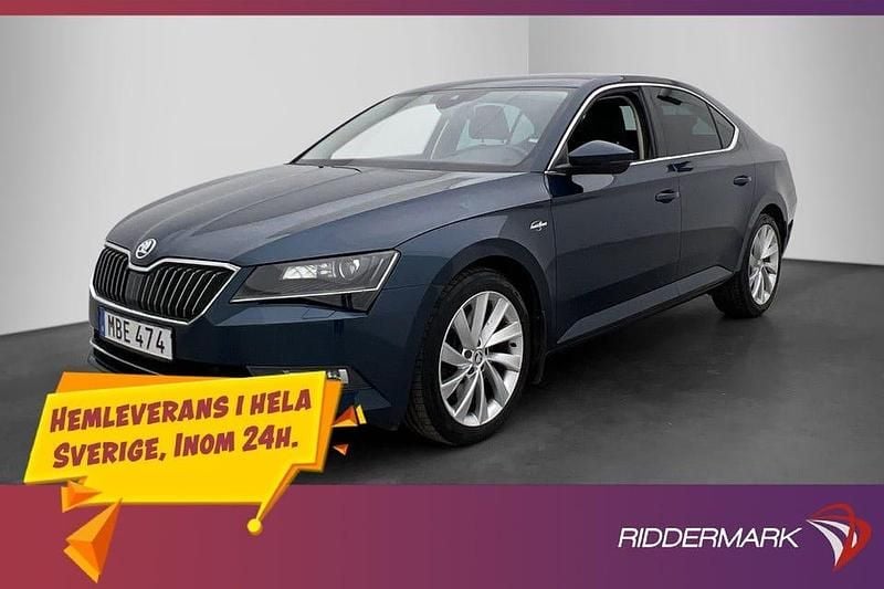 Mblå Begagnad 2016 Skoda Superb LAURIN & KLEMENT Kombi | 219 800 kr (Marknadspris) - Bild 1/3