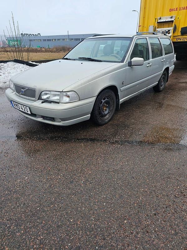 Begagnad Volvo V70 140 HK (102 kW) 2000 Kombi