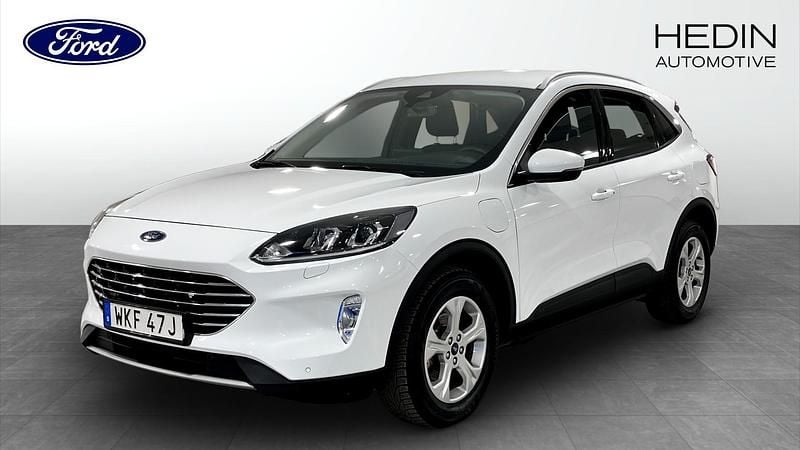 Frozen white Begagnad 2022 Ford Kuga Titanium SUV | 269 900 kr (Marknadspris) - Bild 1/4