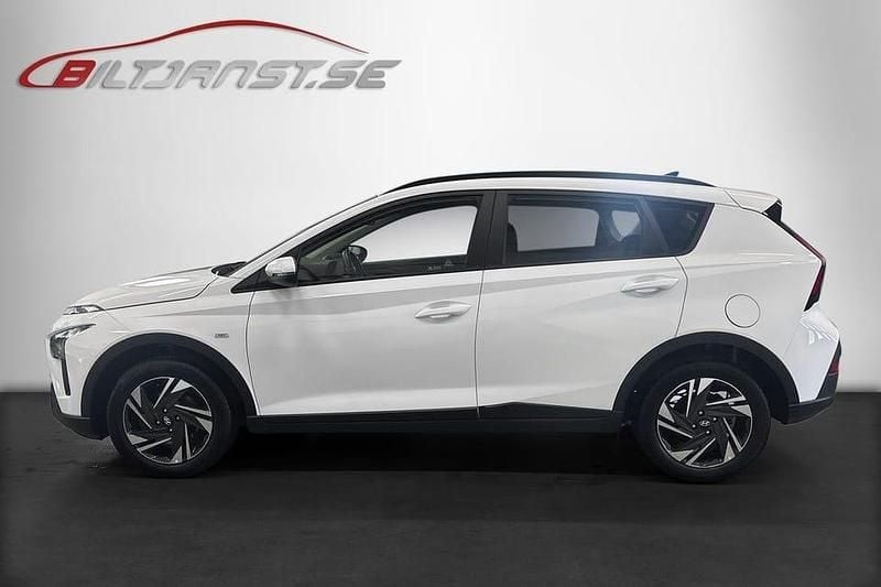 Begagnad Hyundai Bayon 101 HK (74 kW) 2023 Vit SUV
