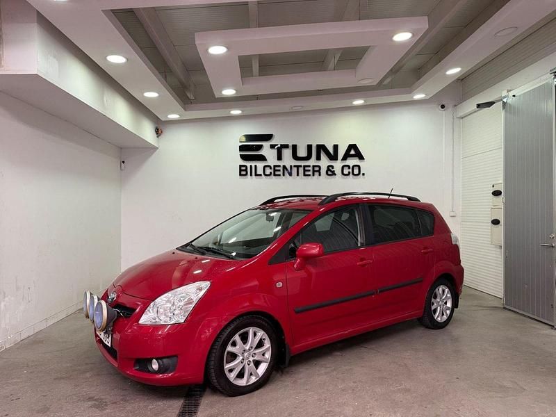 Röd Begagnad 2009 Toyota Corolla Verso Minibuss | 44 900 kr (Marknadspris) - Bild 1/4