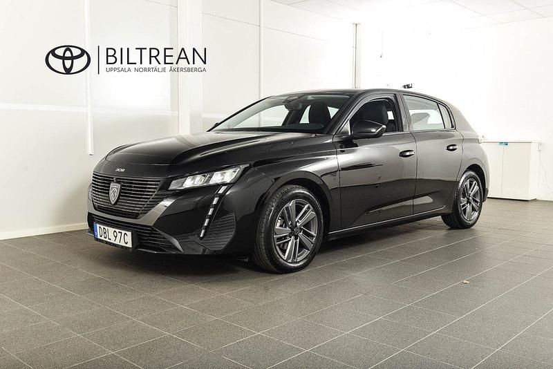 Svart Begagnad 2022 Peugeot 308 Halvkombi | 204 900 kr (Marknadspris) - Bild 1/4