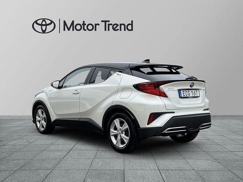 Begagnad Toyota C-HR Edition 186 HK (136 kW) 2020 Vit SUV