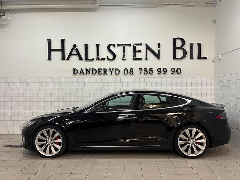 Svart Begagnad 2015 Tesla Model S Sedan | 229 000 kr (Superpris) - Bild 1/4