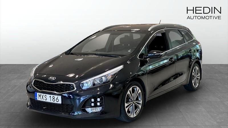 Svart (black) Begagnad 2016 Kia Ceed Sportswagon GT-Line Kombi | 144 900 kr (Marknadspris) - Bild 1/4