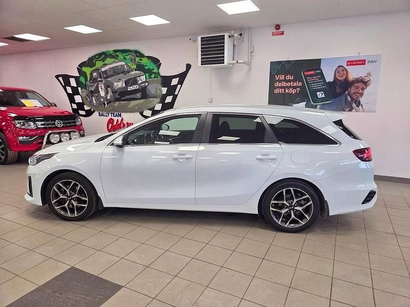 Begagnad Kia Ceed Sportswagon GT-Line 140 HK (102 kW) 2019 Vit Kombi
