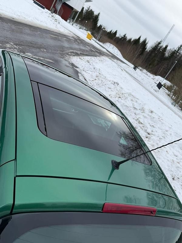 Begagnad Renault Clio R.S. 98 HK (72 kW) 2006 Halvkombi