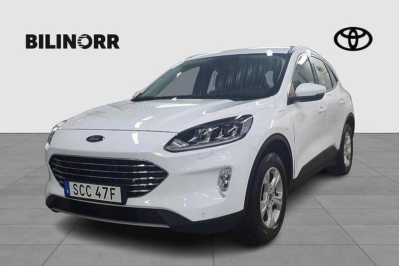 Vit Begagnad 2021 Ford Kuga Titanium SUV | 249 900 kr (Marknadspris) - Bild 1/4
