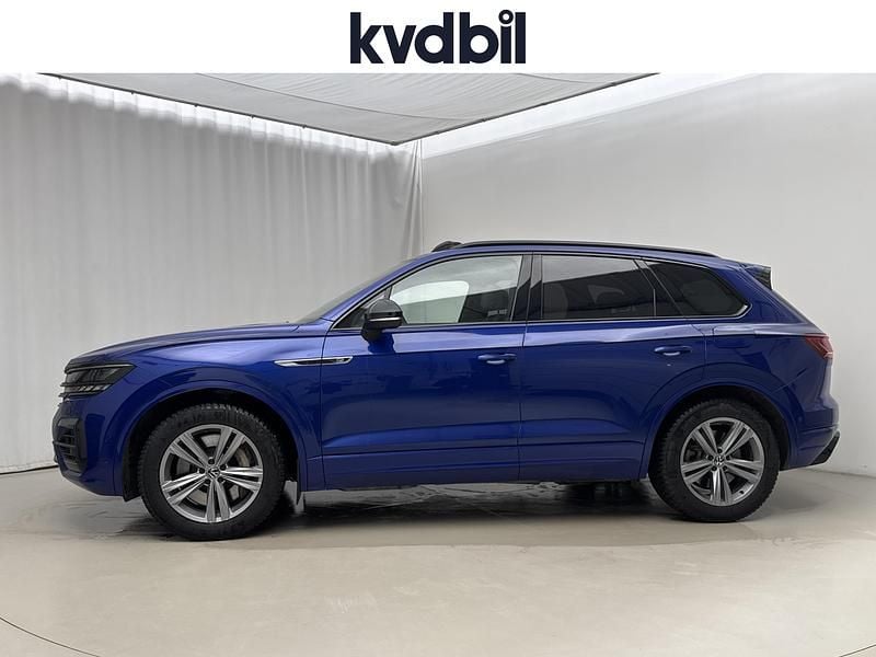 Begagnad VW Touareg R 462 HK (339 kW) 2021 Mörkblå SUV