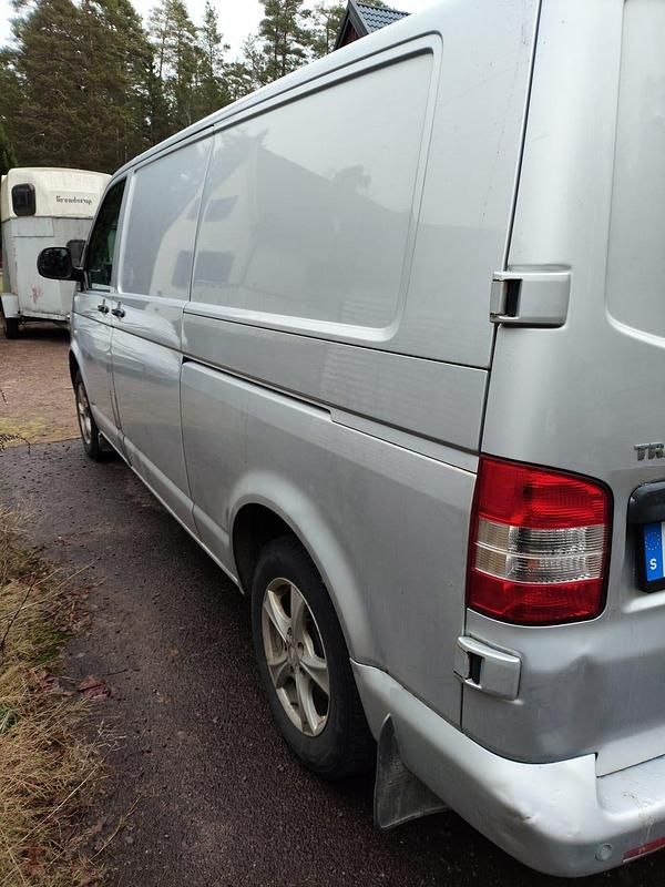 Begagnad VW T5 140 HK (102 kW) 2011 Van