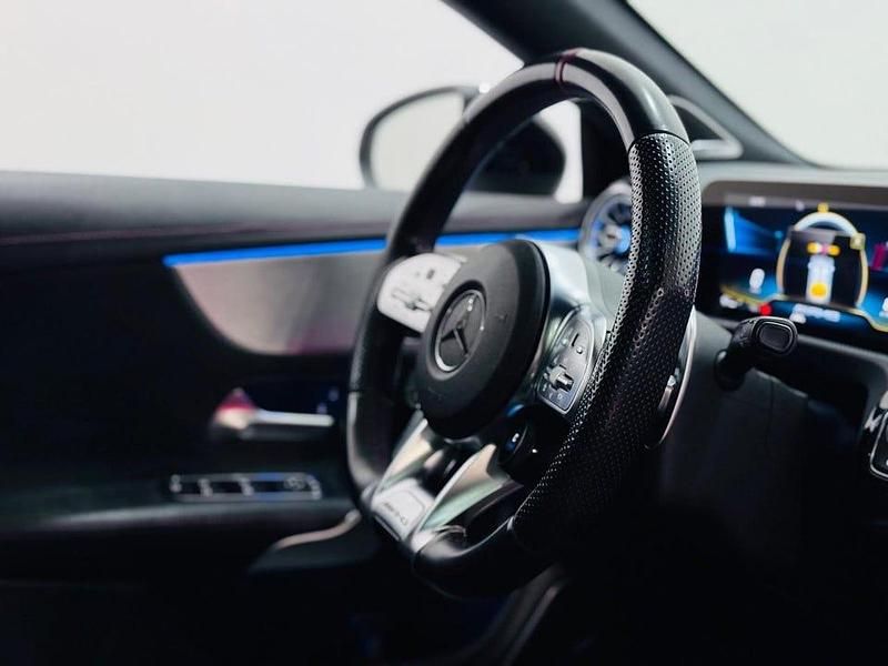 Begagnad Mercedes CLA35 AMG Shooting Brake AMG 306 HK (225 kW) 2020 Vit Kombi