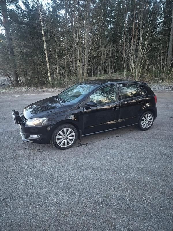 Begagnad 2010 VW Polo Halvkombi | 37 000 kr (Marknadspris) - Bild 1/3