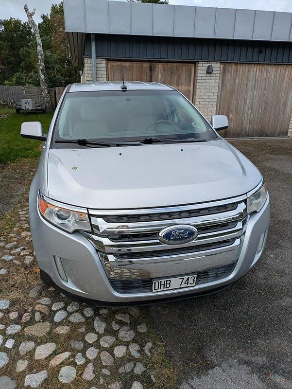 Silver Begagnad 2011 Ford Edge Limited SUV | 79 000 kr - Bild 1/4