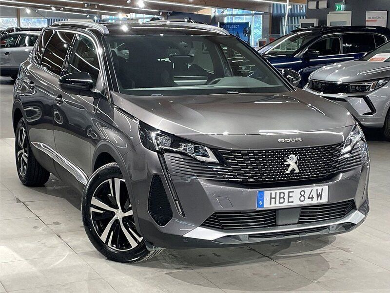 Grå Begagnad 2023 Peugeot 5008 GTi Minibuss | 349 900 kr (Lite dyr) - Bild 1/3