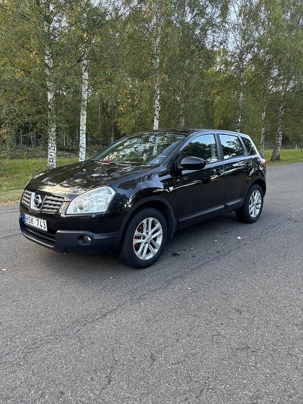 Svart Begagnad 2008 Nissan Qashqai SUV | 55 000 kr (Lite dyr) - Bild 1/4