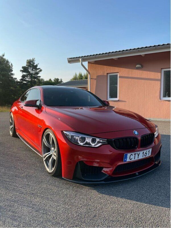 Orange Begagnad 2015 BMW M4 Comfort Edition Sportkupé | 549 900 kr - Bild 1/4