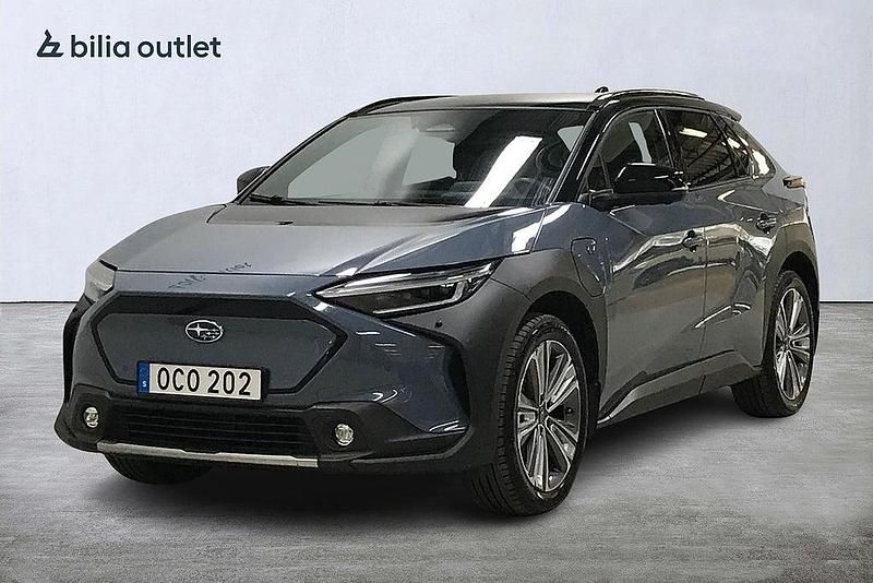 Grå Begagnad 2022 Subaru Solterra SUV | 329 900 kr (Marknadspris) - Bild 1/4