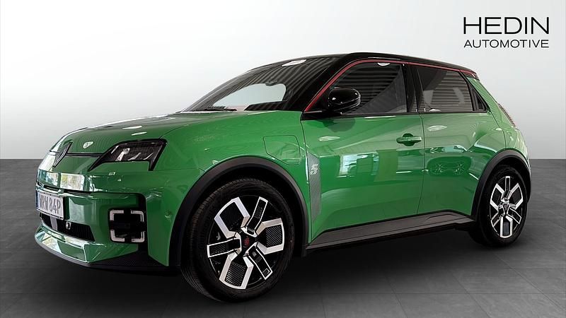 Grön (green) Begagnad 2025 Renault R5 Techno Halvkombi | 379 000 kr - Bild 1/4