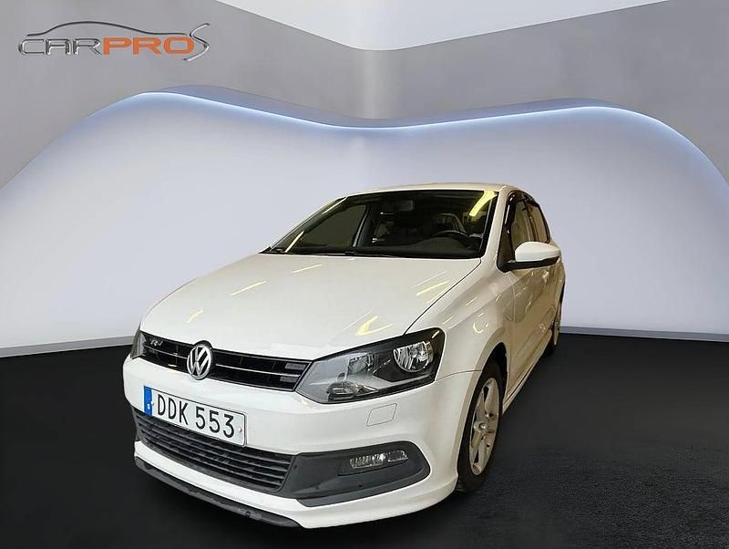 Begagnad VW Polo R-line 90 HK (66 kW) 2013 Vit Halvkombi