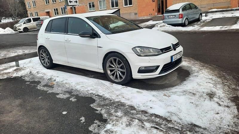 Begagnad VW Golf VII 150 HK (110 kW) 2016
