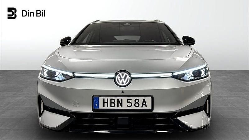 Begagnad VW ID.7 Pro 210 kW (286 HK) 2024 Silver Kombi