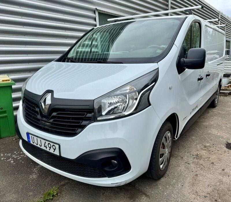Vit Begagnad 2017 Renault Trafic Van | 139 900 kr (Marknadspris) - Bild 1/4