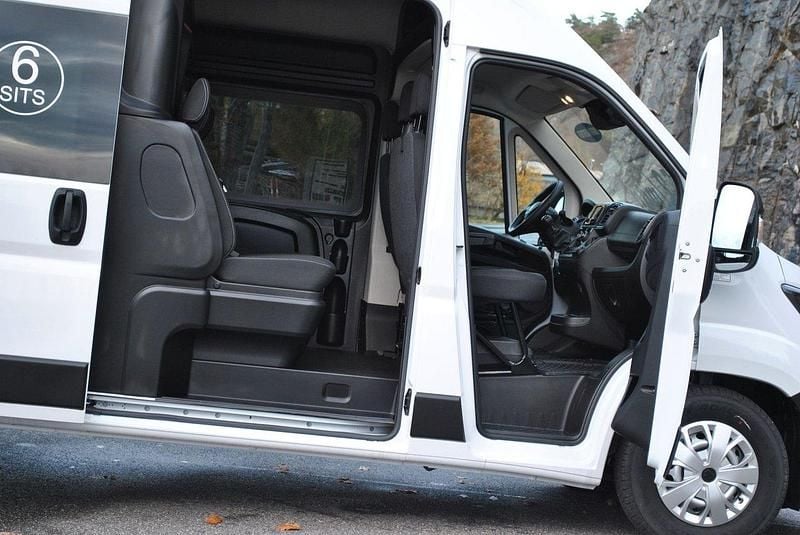 Ny Opel Movano 2025 Vit Van