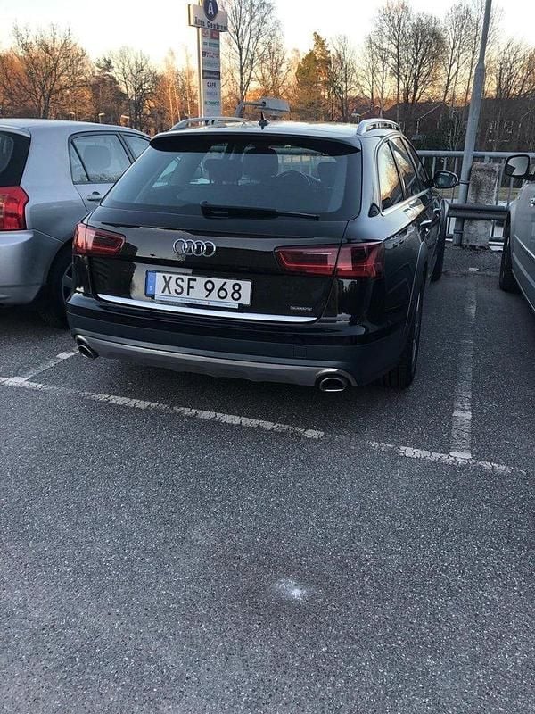 Svart Begagnad 2015 Audi A6 Allroad Ambition Kombi | 180 000 kr (Bra pris) - Bild 1/4