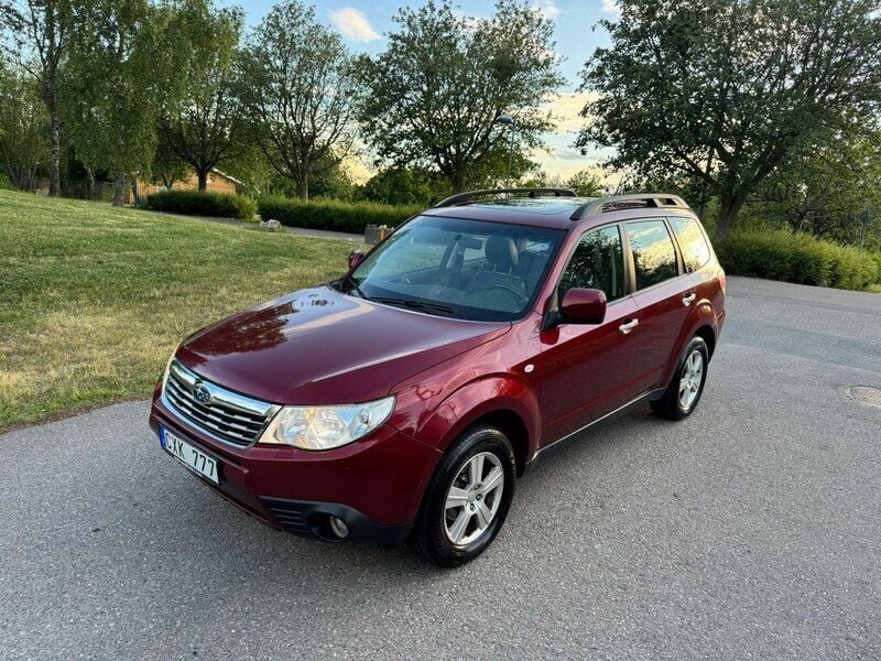 Röd Begagnad 2009 Subaru Forester SUV | 40 000 kr - Bild 1/4