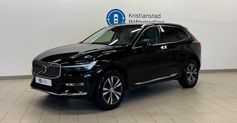 Svart Begagnad 2022 Volvo XC60 SUV | 429 900 kr (Superpris) - Bild 1/4
