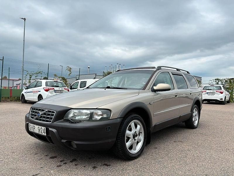 Ljusbrun Begagnad 2001 Volvo XC70 Kombi | 29 900 kr (Bra pris) - Bild 1/4