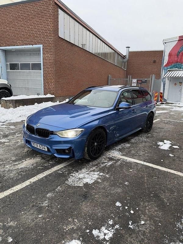 Begagnad BMW 330 M Sport 258 HK (189 kW) 2013 Blå Kombi