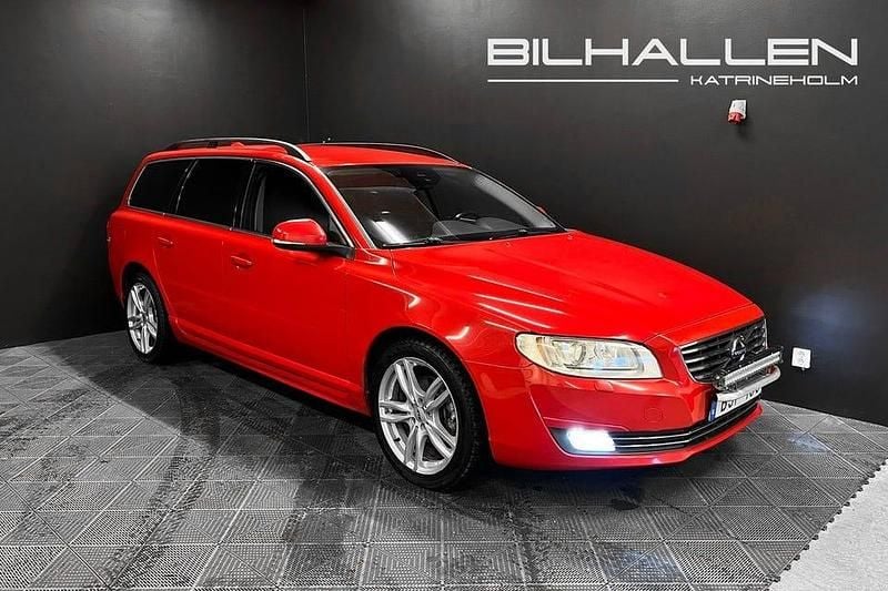 Röd Begagnad 2014 Volvo V70 Momentum Kombi | 69 700 kr (Superpris) - Bild 1/4