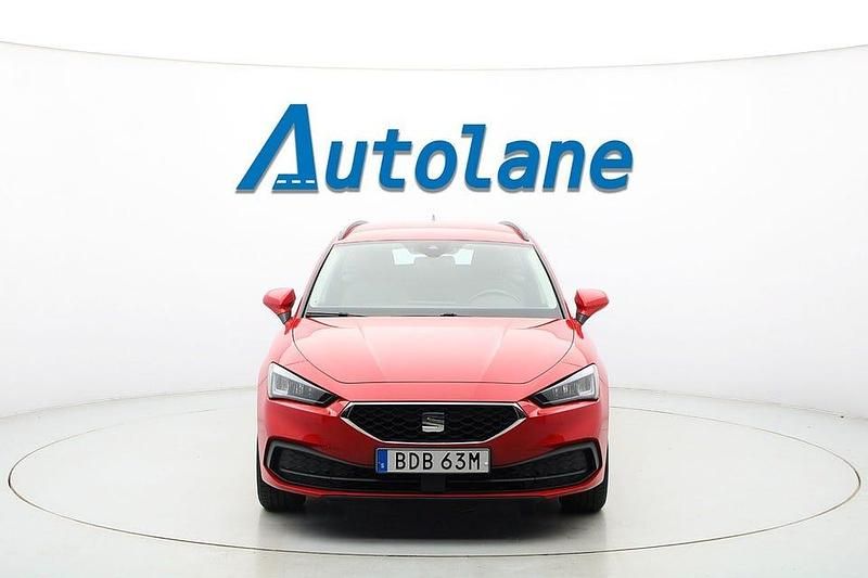 Begagnad Seat Leon ST Style 111 HK (81 kW) 2021 Röd Kombi