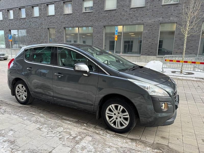 Begagnad Peugeot 3008 2010 Kombi