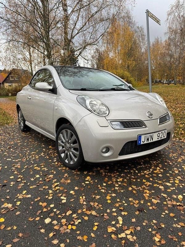Grå Begagnad 2008 Nissan Micra C+C Cab | 39 999 kr - Bild 1/4