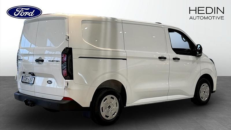 Ny Ford Transit Custom 2026 Vit Sedan