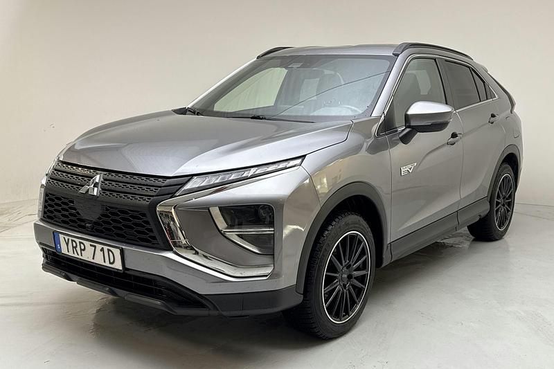 Grå Begagnad 2021 Mitsubishi Eclipse Cross SUV | 279 000 kr - Bild 1/4